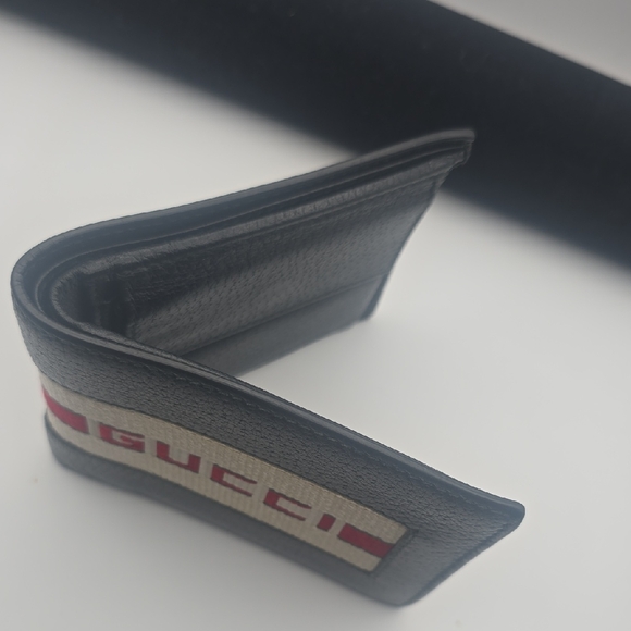 Gucci Black & Red New Web Stripe Men's Bifold Leather Wallet (EUC)COA✨️❤️✨️ - Picture 4 of 16